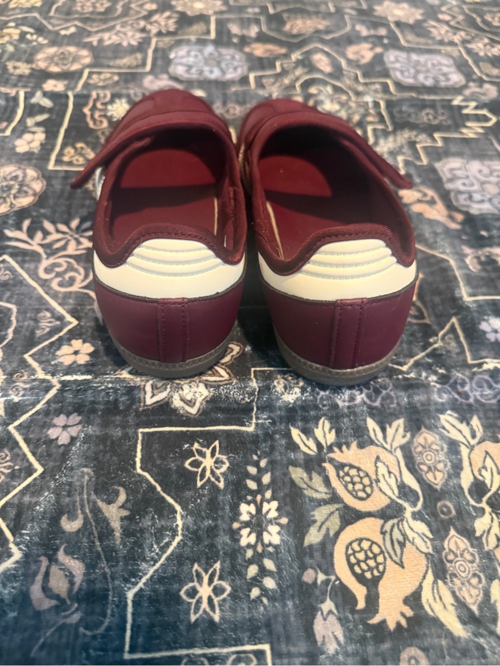 adidas Burgundy samba Jane’s - Picture 2 of 4
